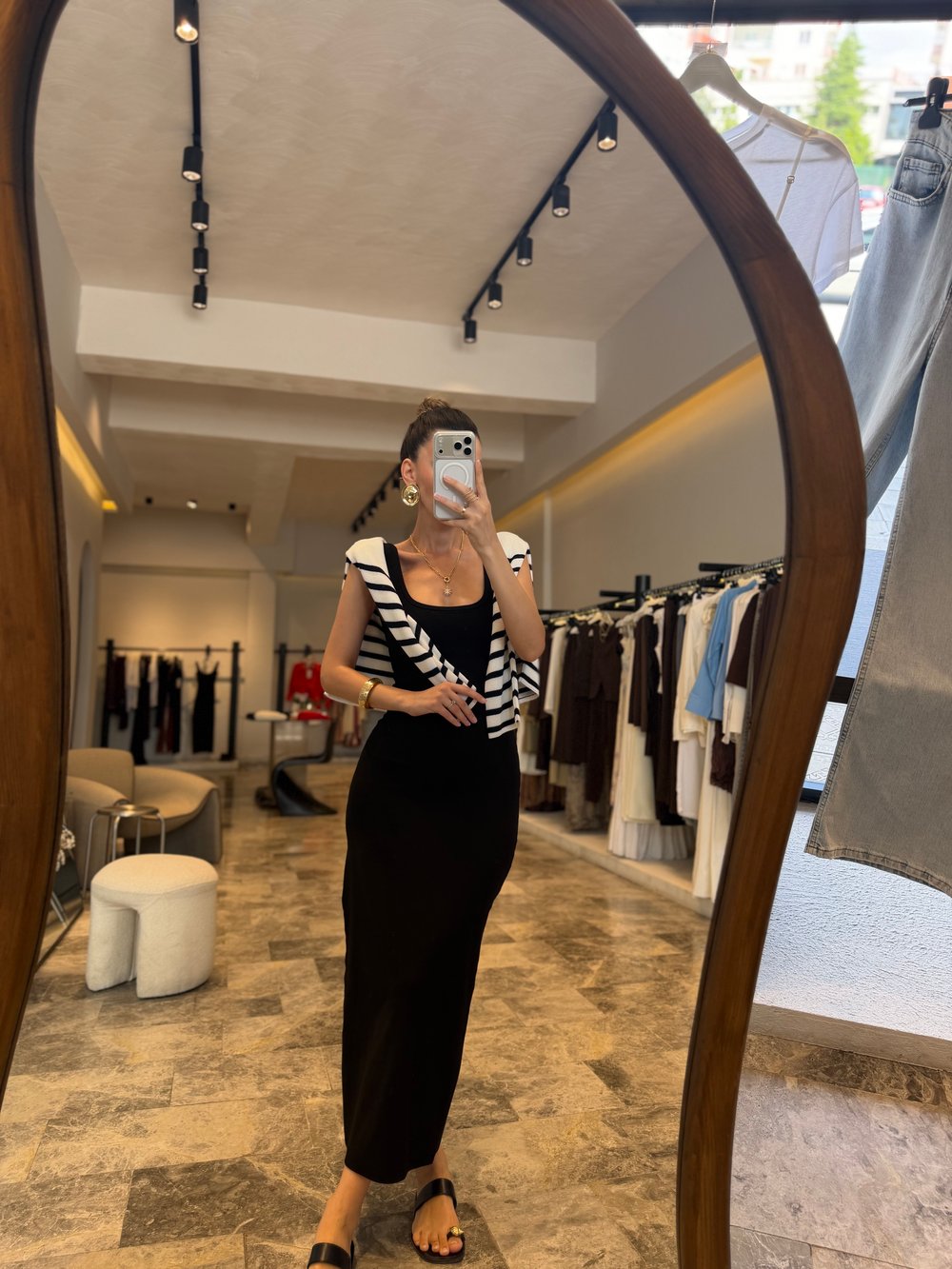 Siyah Askılı Midi Boy Elbise
