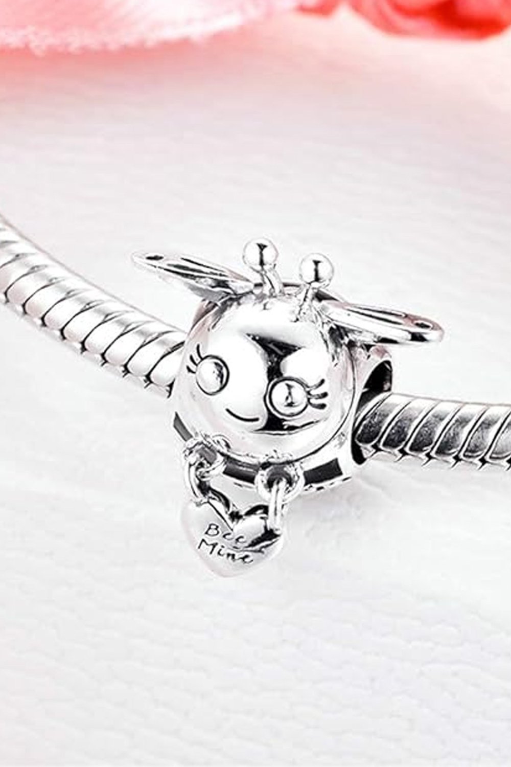 Antenli Arı Charm