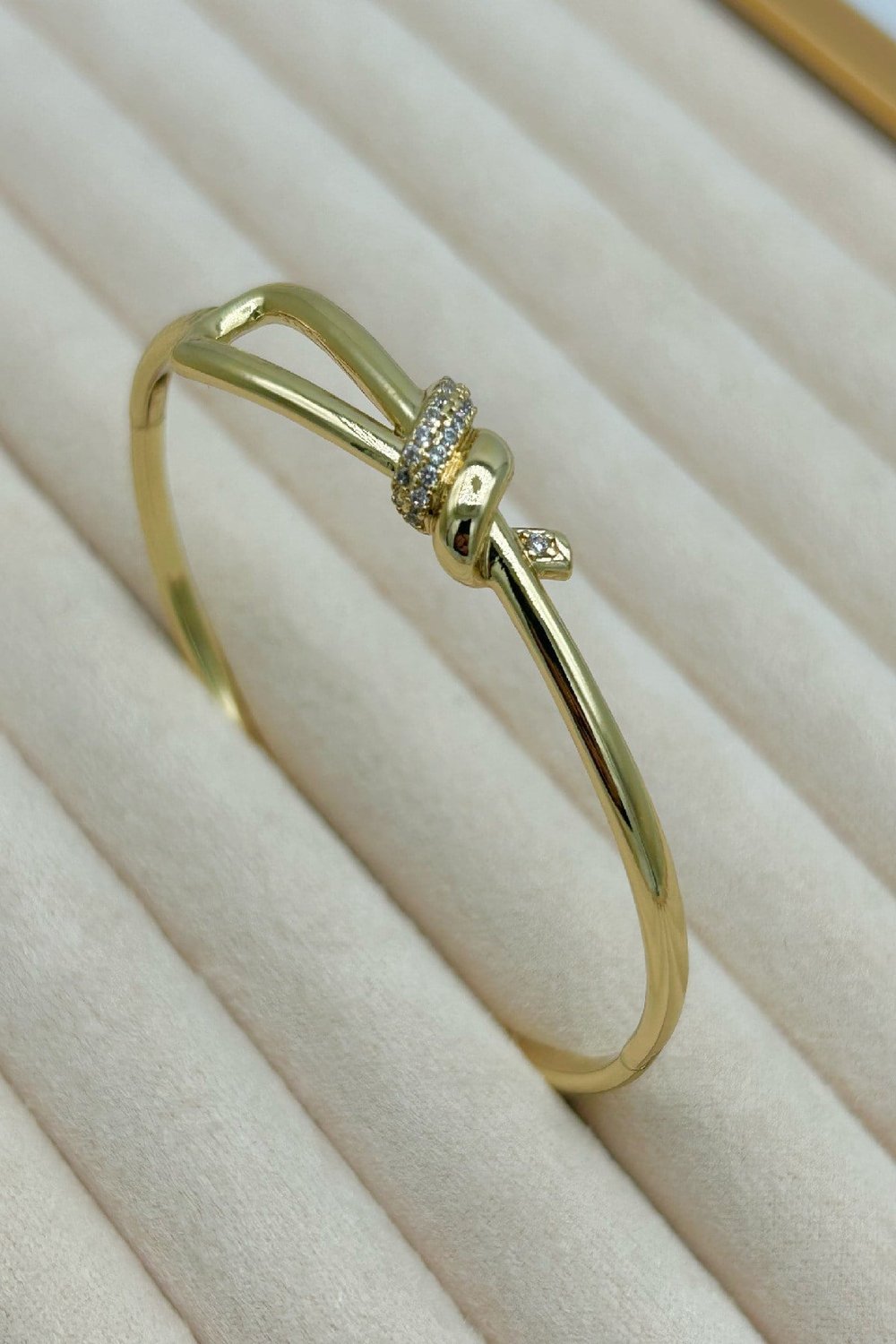 Özel Seri 14K Altın Kaplama Zirkon Taşlı Düğüm Model Kadın Kelepçe Bileklik (Birinci Sınıf Kalite/Kararmaz/Paslanmaz) - 18 cm