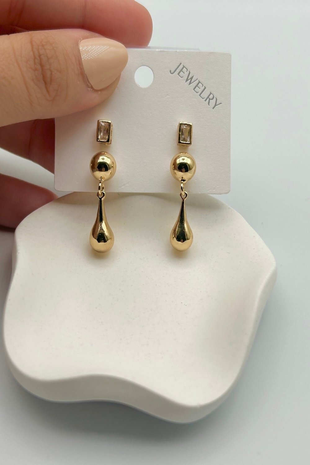 Sallantılı ve Baget Taşlı Çoklu Set Kadın Küpe - Gümüş ve Gold Renk