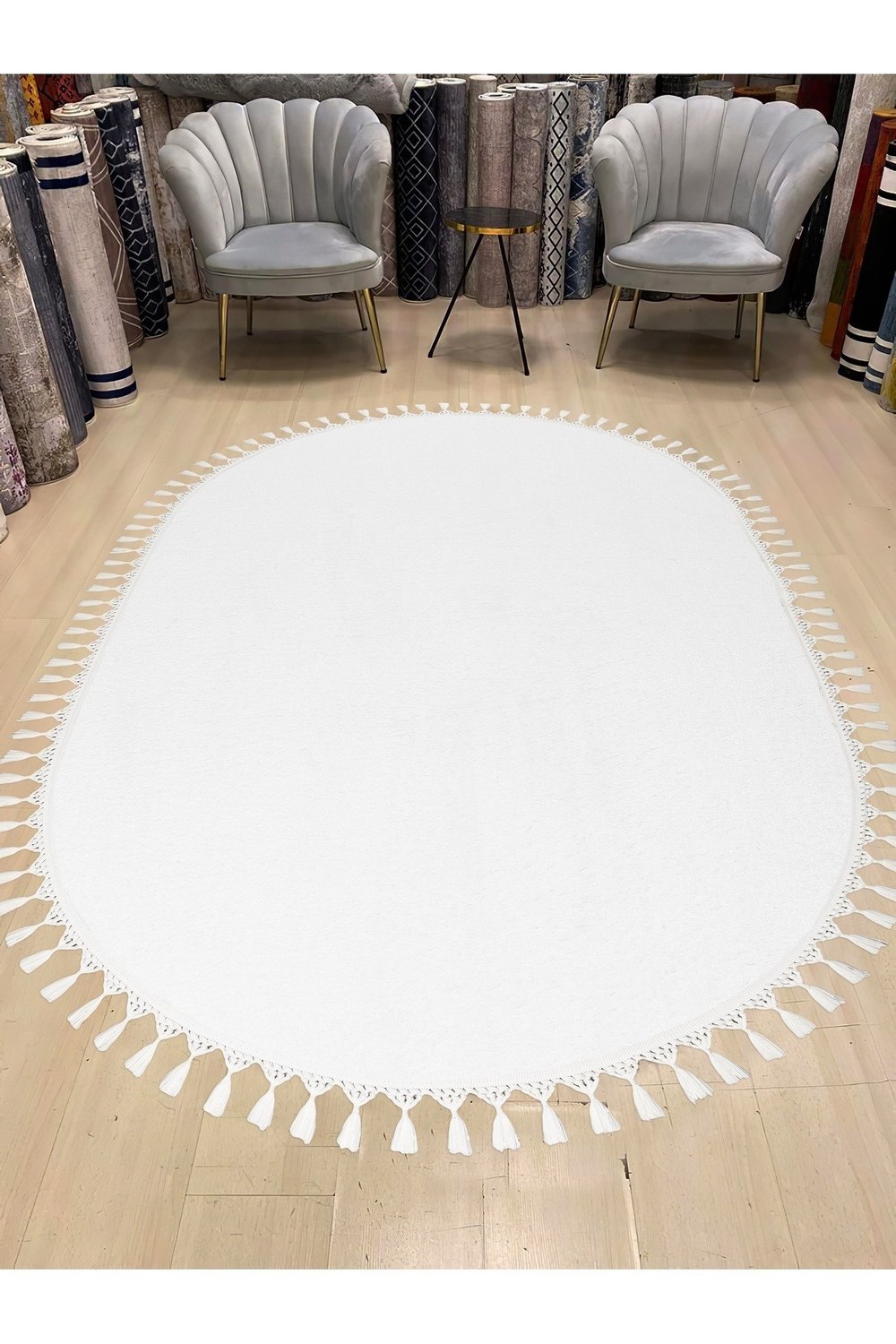 Vl Oval Comfort Ponpon Saçaklı Peluş Halı Beyaz
