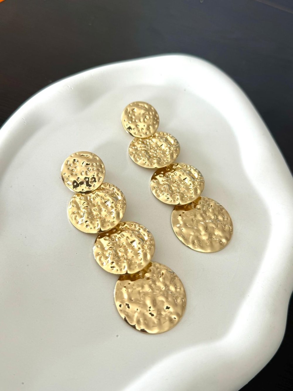 Kadın Küpe Old Money Seri Dört Yuvarlak Taşlanmış Detay 8cm Küpe