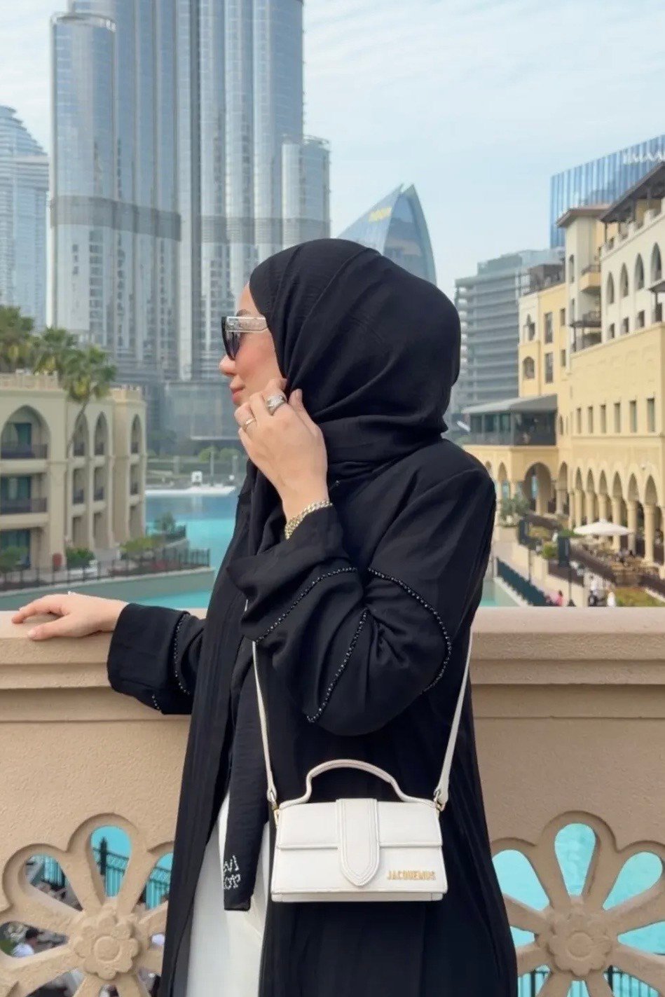 Kol Taş Detay Ferrace Abaya SİYAH