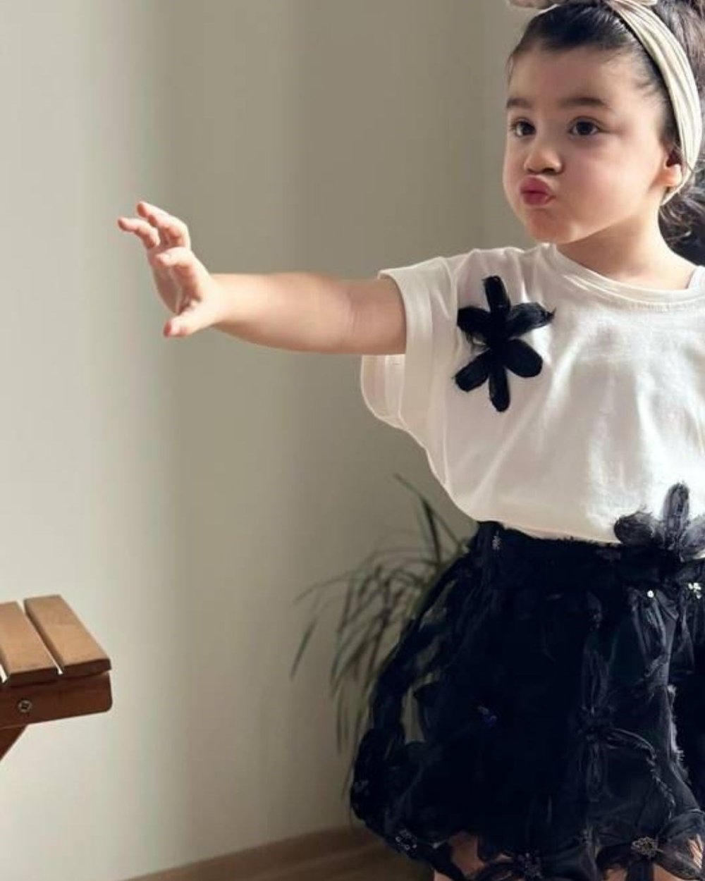 Cg Kids Siyah Çiçek Işlemeli Balon Etekli Kız Çocuk Alt Üst Takım