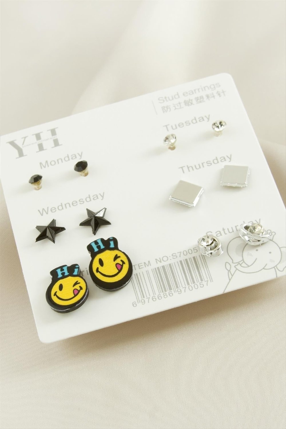 12 Adet Emoji Metal Taşlı Küpe