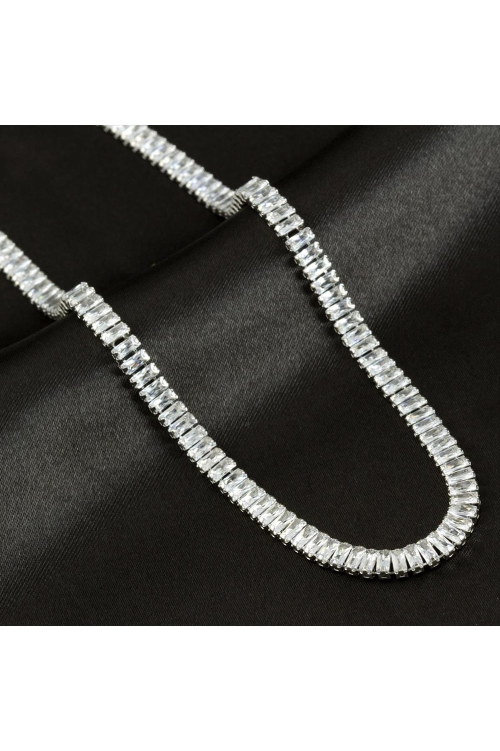 4 mm Baget Taşlı Zirkon Lüks Çelik Kolye