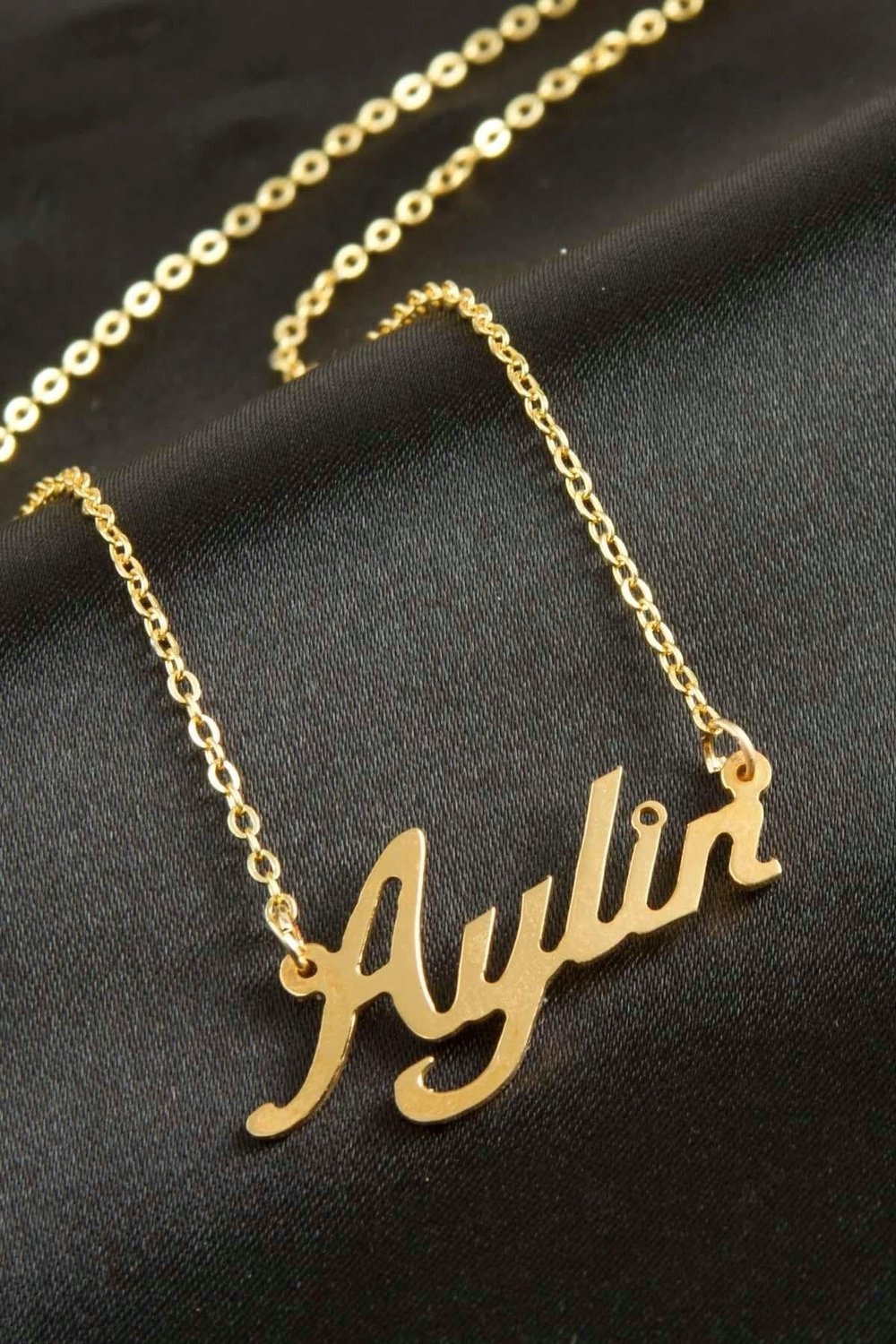 Aylin isimli kolye (Kişiye Özel)