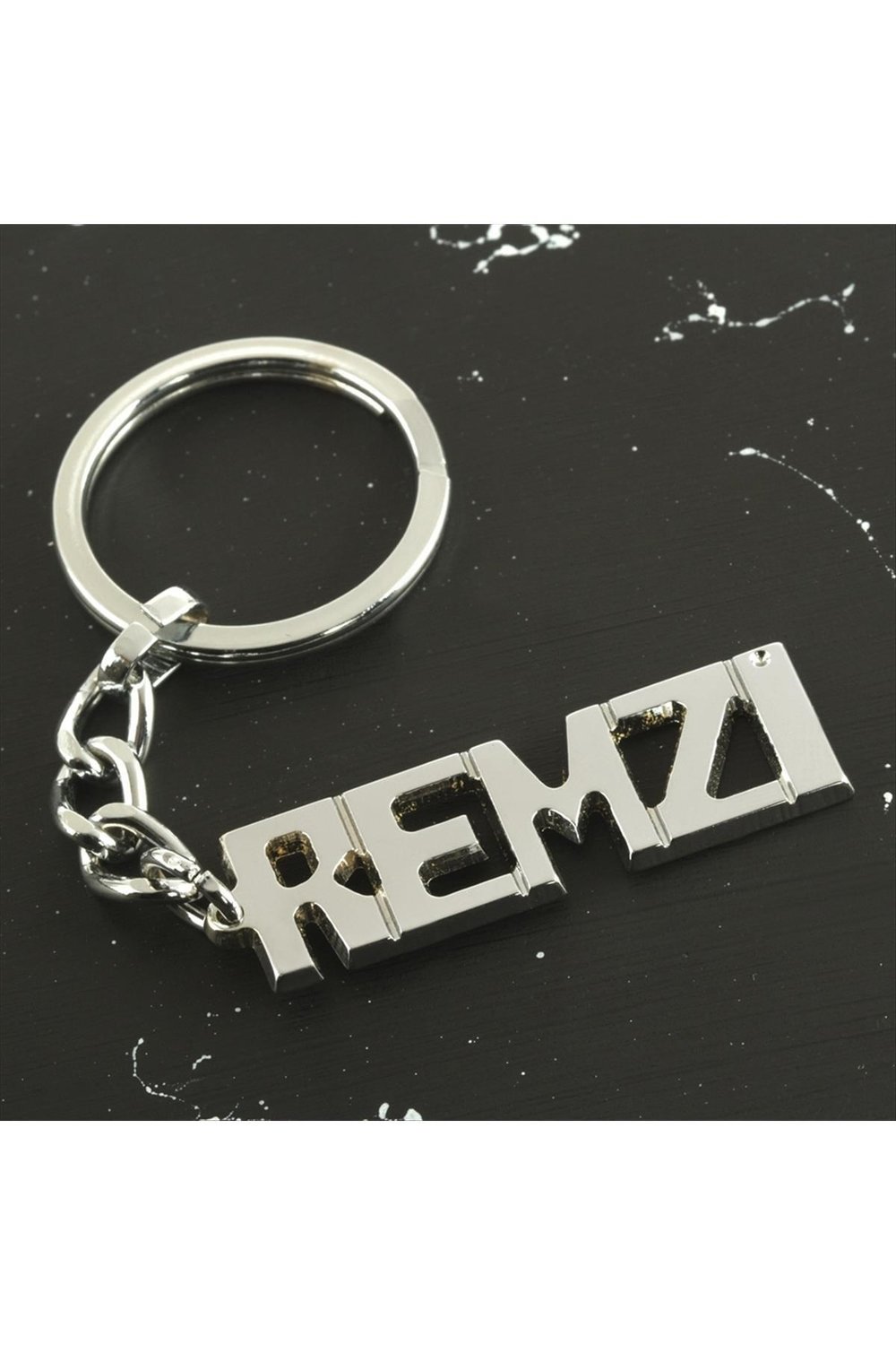 Remzi İsimli Anahtarlık