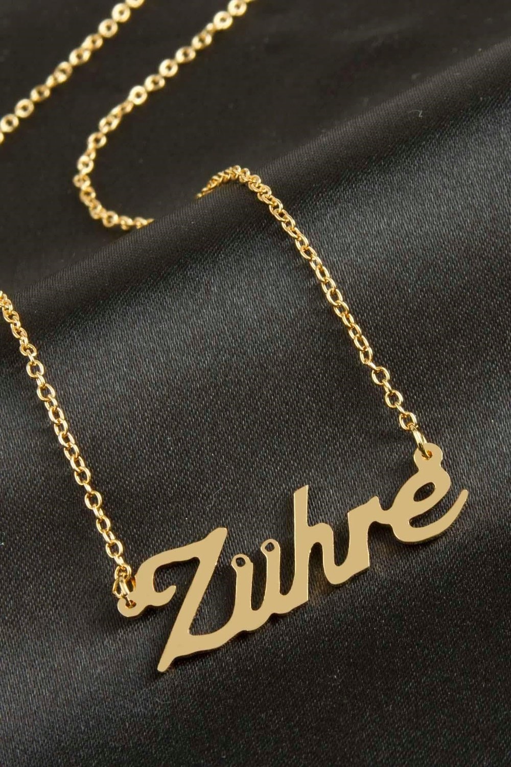 Zühre isimli kolye (Kişiye Özel)