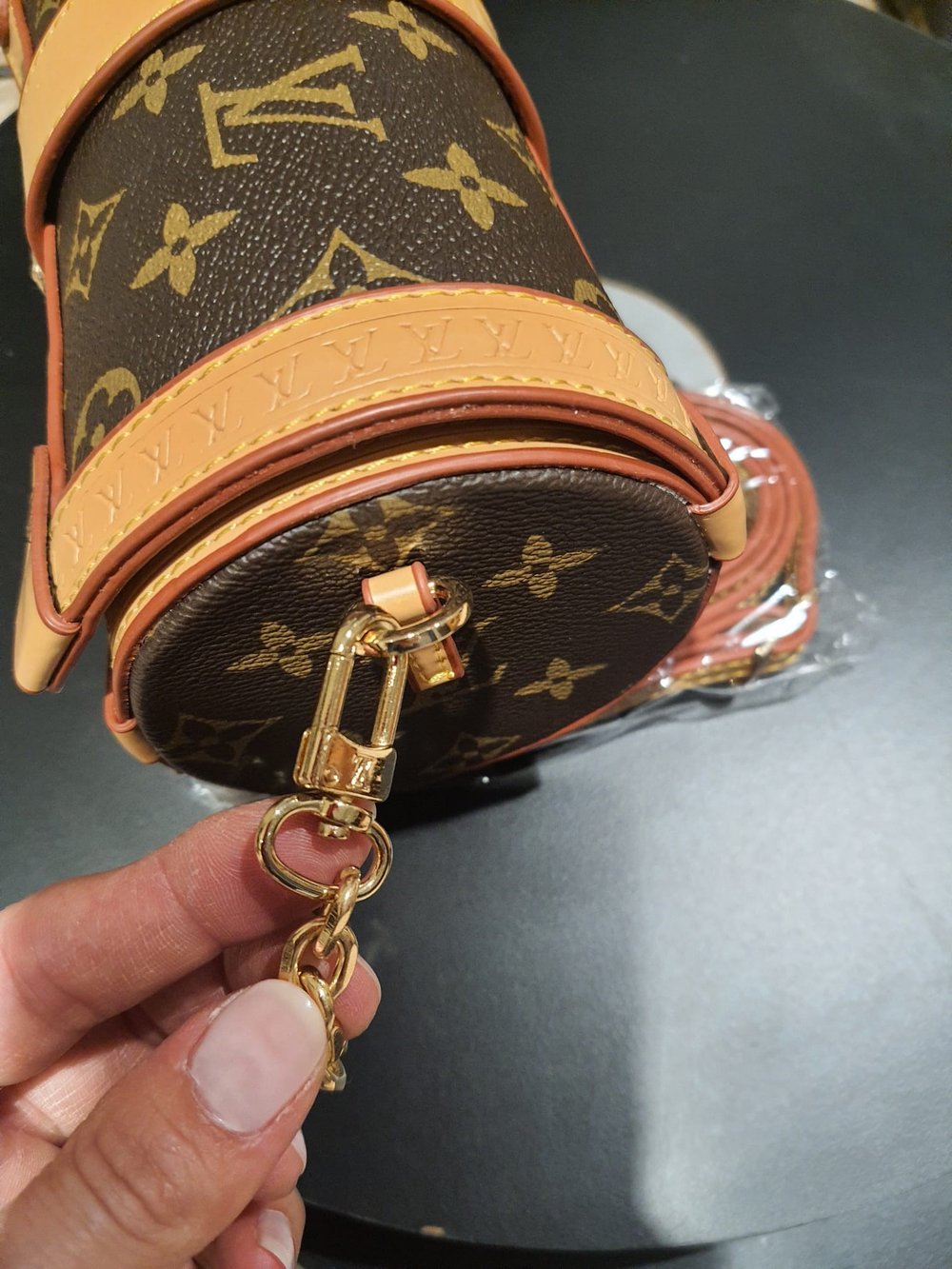 LOUIS VUITTON Hakiki Deri Tasarım Aksesuarları paslanmaz çelik ten İthal Çanta 