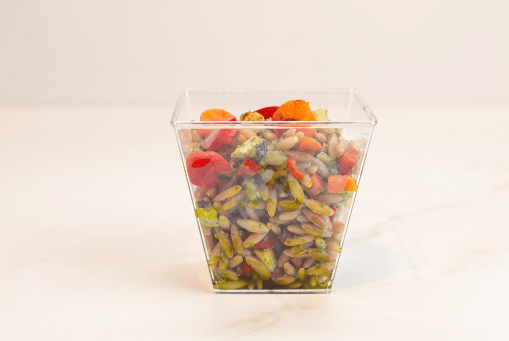 Karışık Sebzeli- Pestolu Arpa Şehriye Salatası