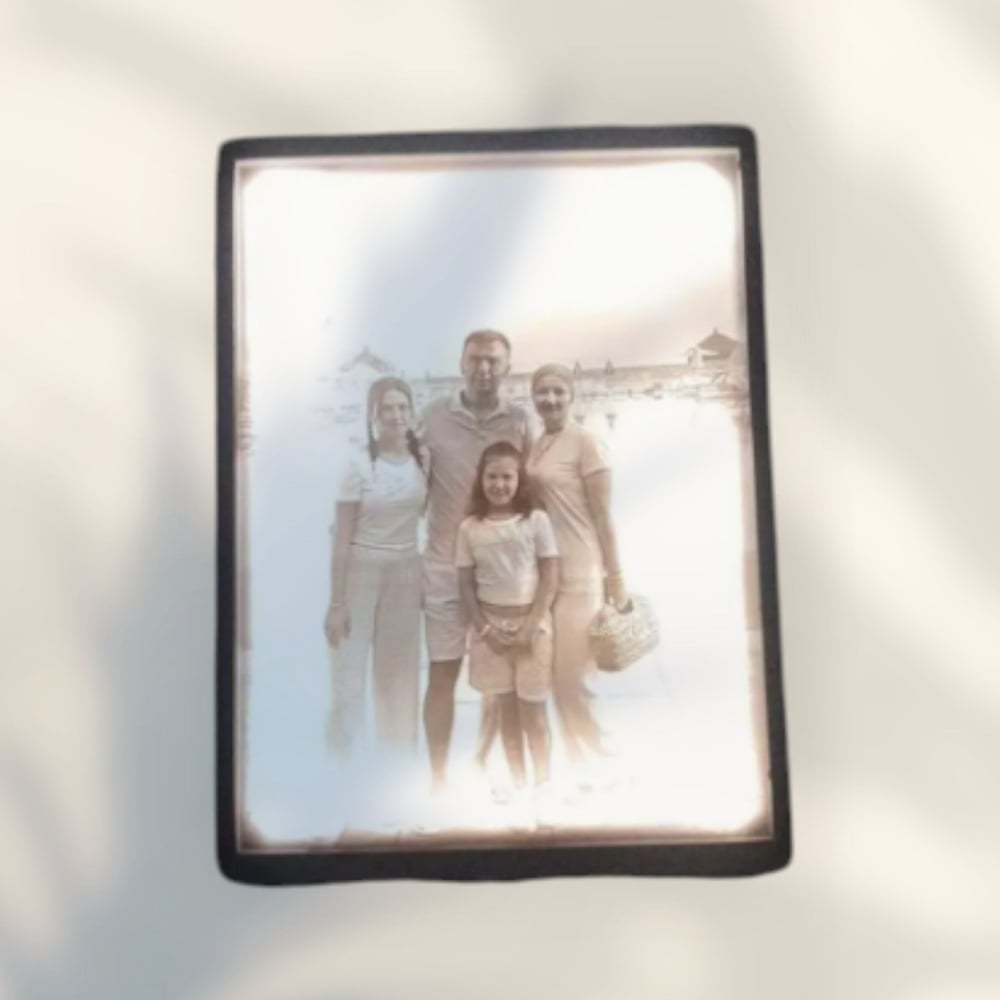 Lithophane LED Işıklı Kişiye Özel Fotoğraf Çerçevesi – Sevgililer Günü Hediyesi