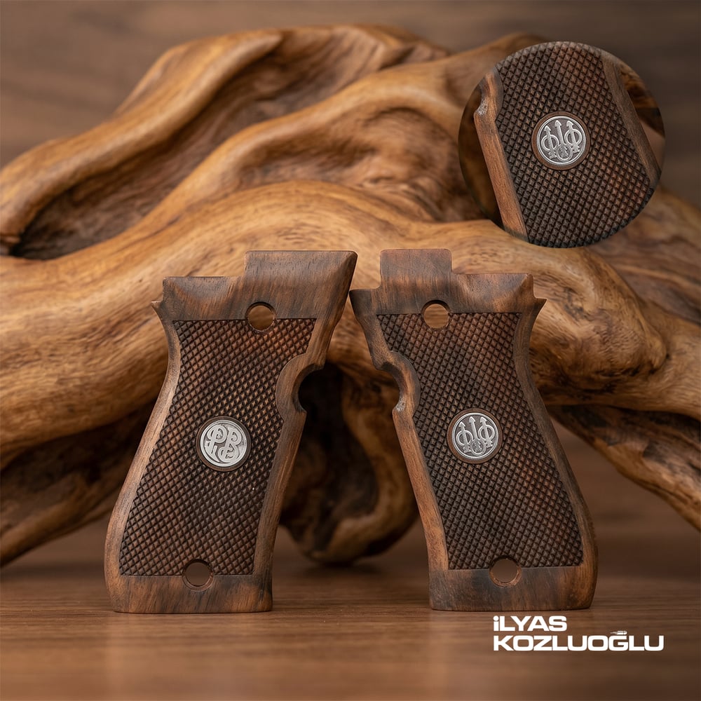 Beretta F84 Ceviz Kabza Tam Yüzey Baklava Desen Üzeri Gümüş Renk Marka Logolu