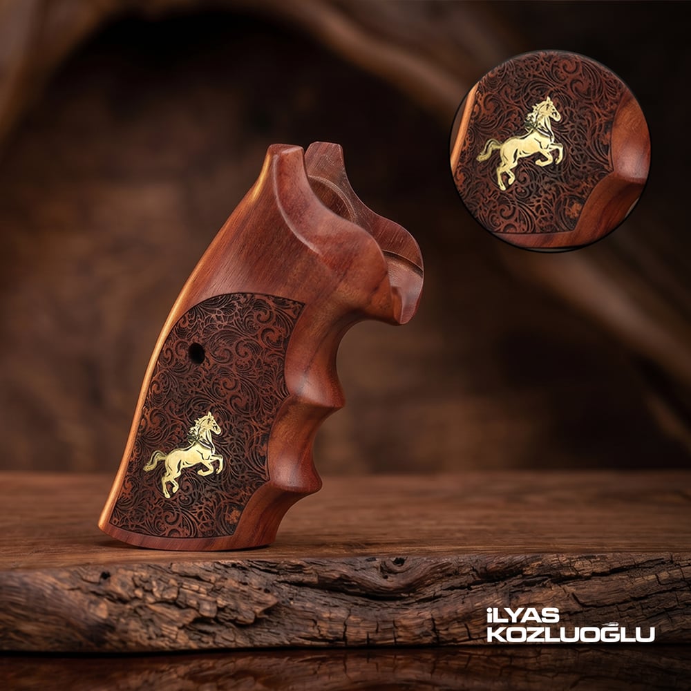 Colt Python Koyu Ceviz Kabza Yarım Yüzey Çiçek Desenli Sarı Pirinç At Logolu