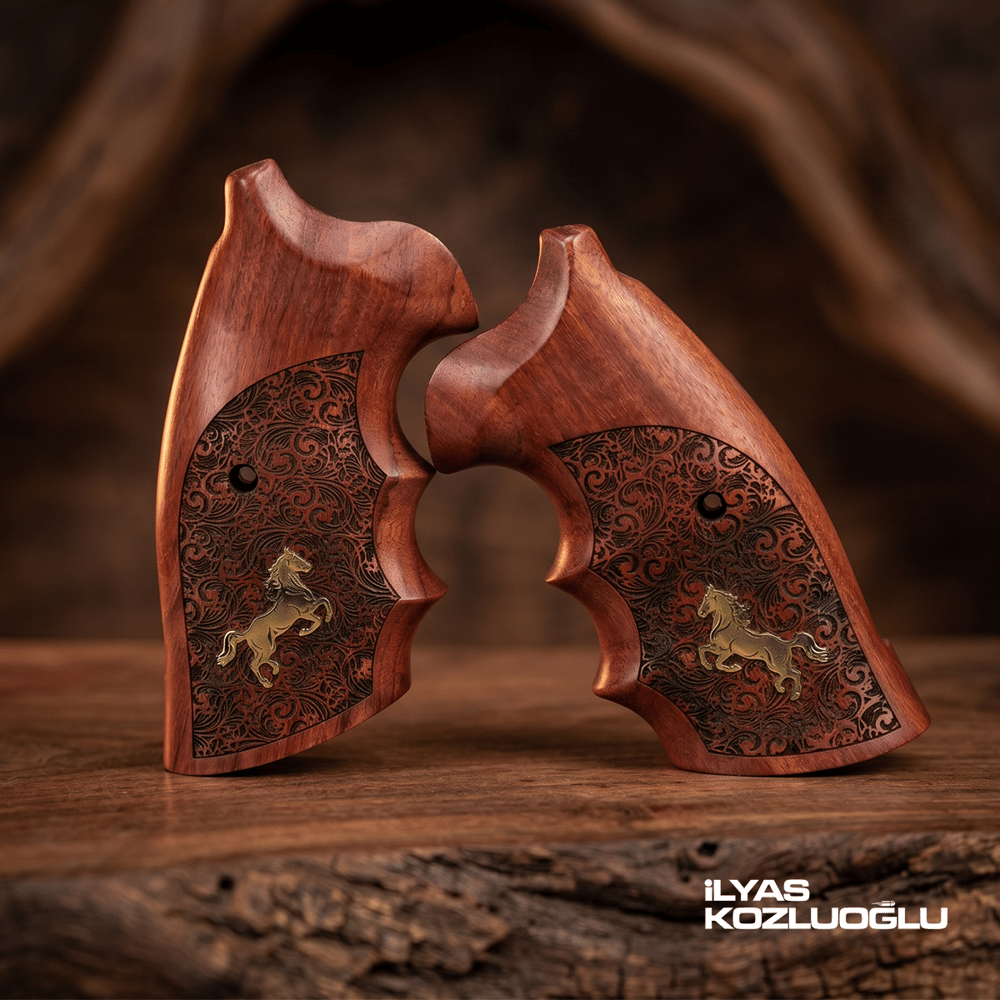 Colt Python Koyu Ceviz Kabza Yarım Yüzey Çiçek Desenli Sarı Pirinç At Logolu