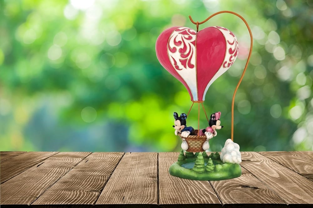 Aşk Uçuşa Geçiyor Mickey ve Minnie Kalpli Hava Balonu Figür Biblo
