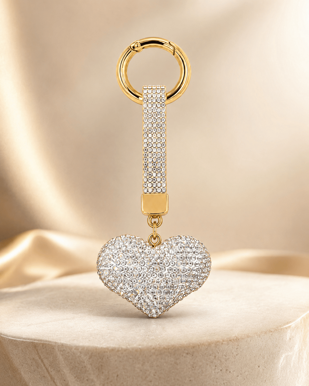Gümüş Kalpli Taşlı Çanta Charmı – Kristal Bag Charm
