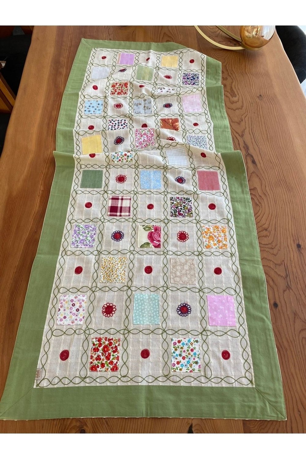 Yeşil Renkli Yamalı İşlemeli 50x130 Cm Runner