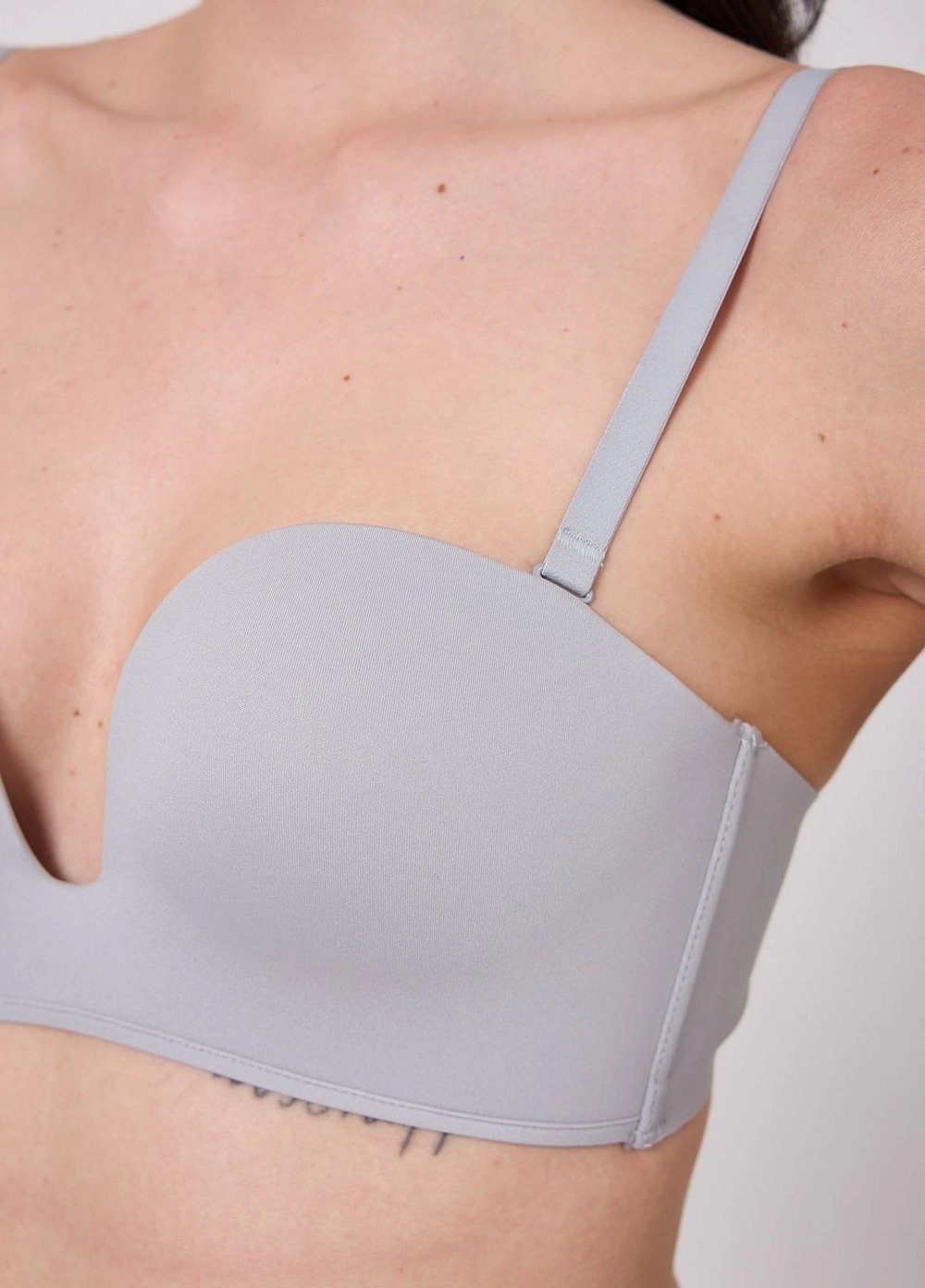 Freshness MSF05 Destekli V Dekolte Lazer Kesim Sütyen