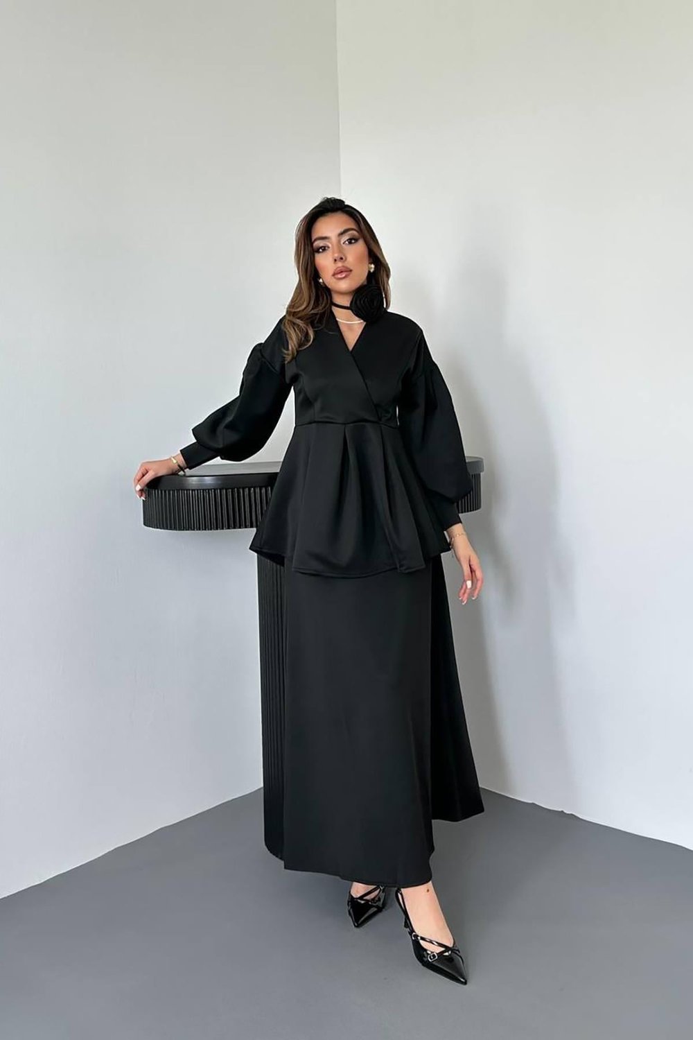 Toptan Siyah Gül Detaylı Takım
