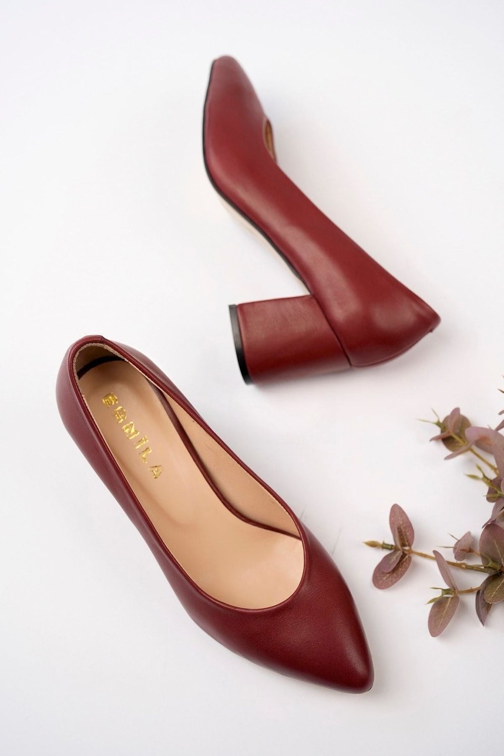 Ernila Shoes Hakiki Deri Alçak Topuklu Kadın Stiletto