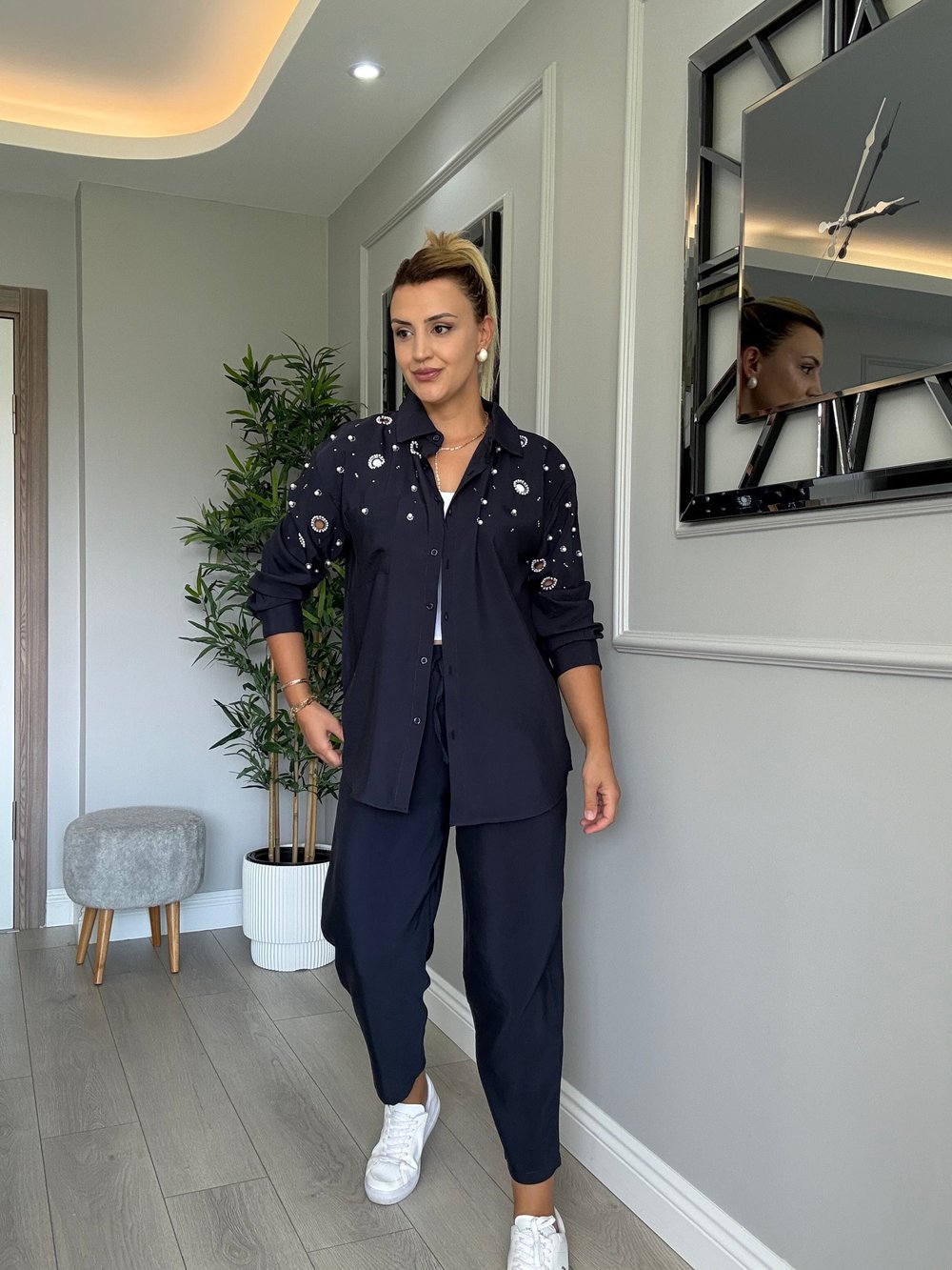 Orj model kuş gözü detaylı taşlı incili tensel takım lacivert 