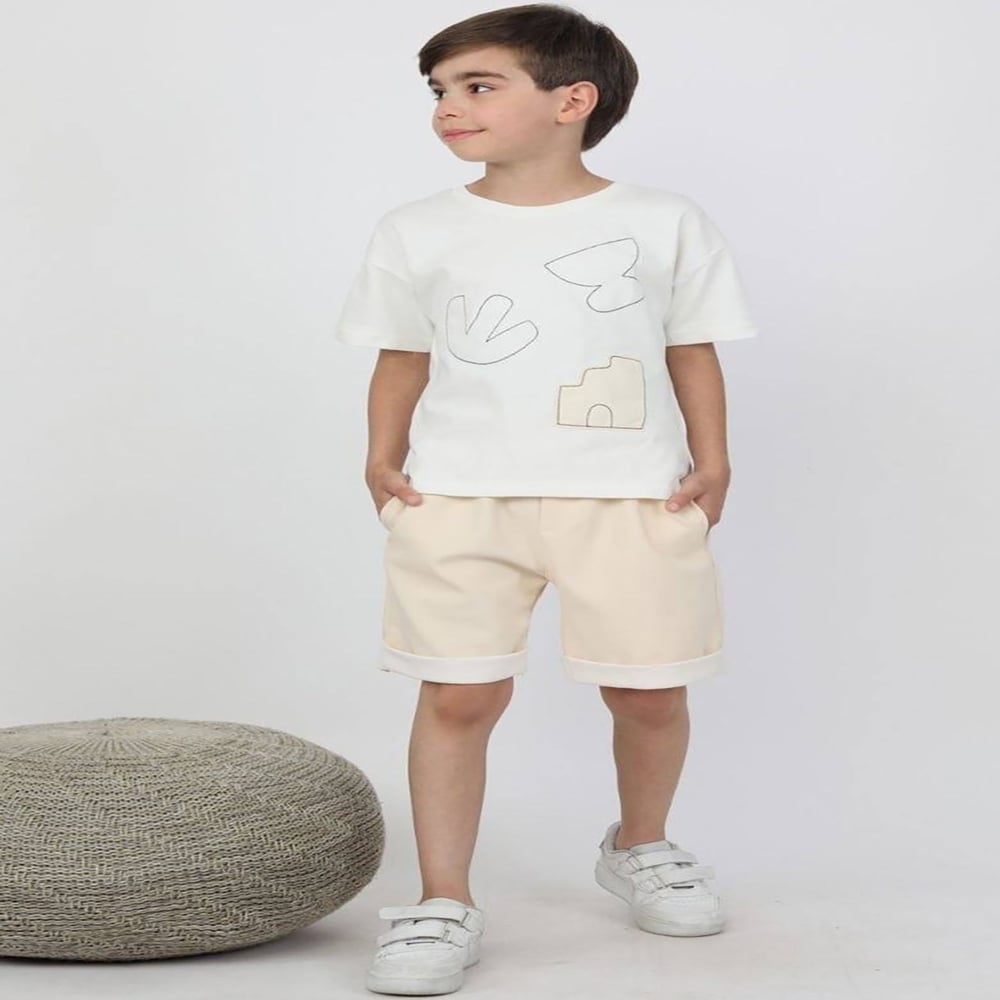 Parça İşlemeli Krem Şortlu 2'li Takım