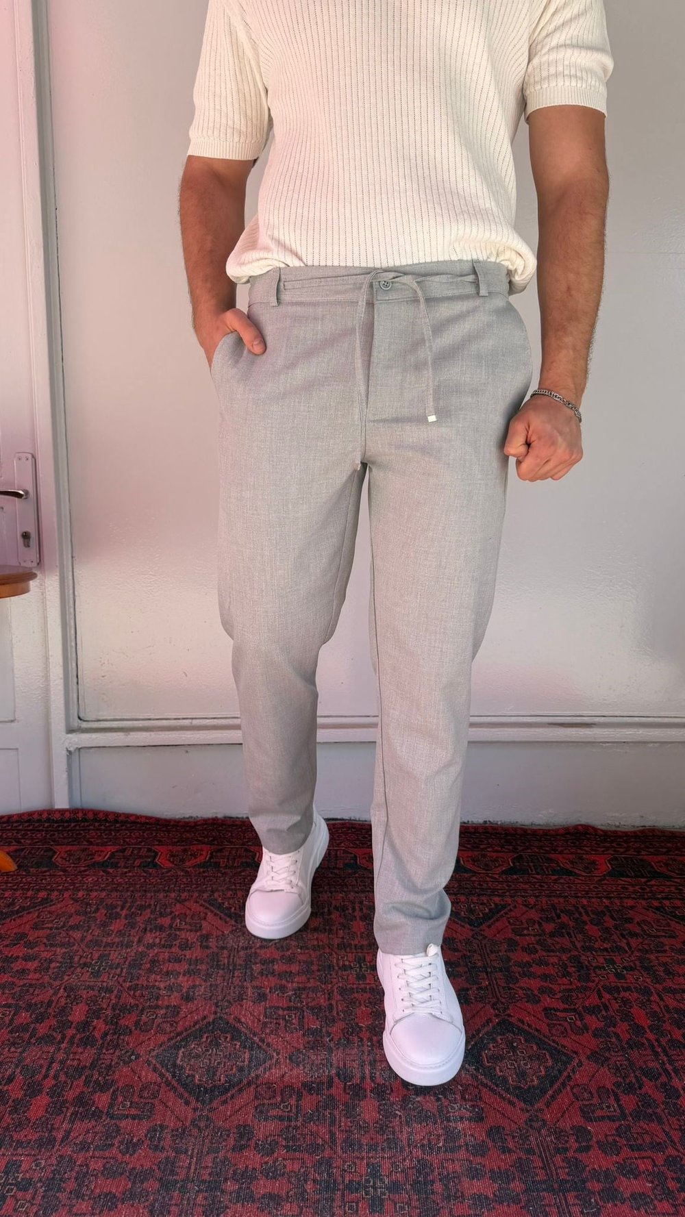 Gümüş Gri Pilesiz Bağcıklı Erkek Pantolon