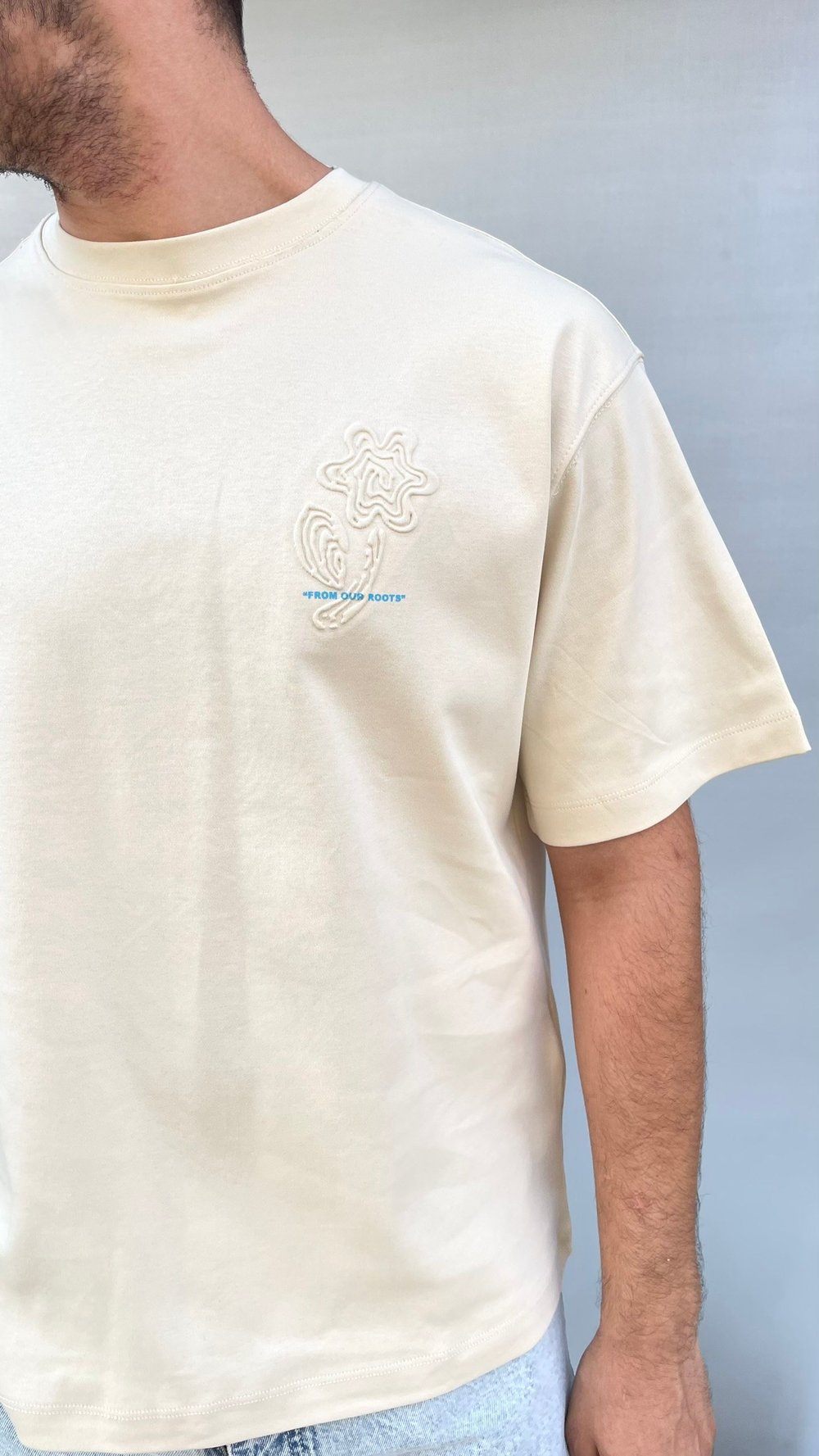 Krem Modal Oversize Nakış Detaylı Erkek Tişört