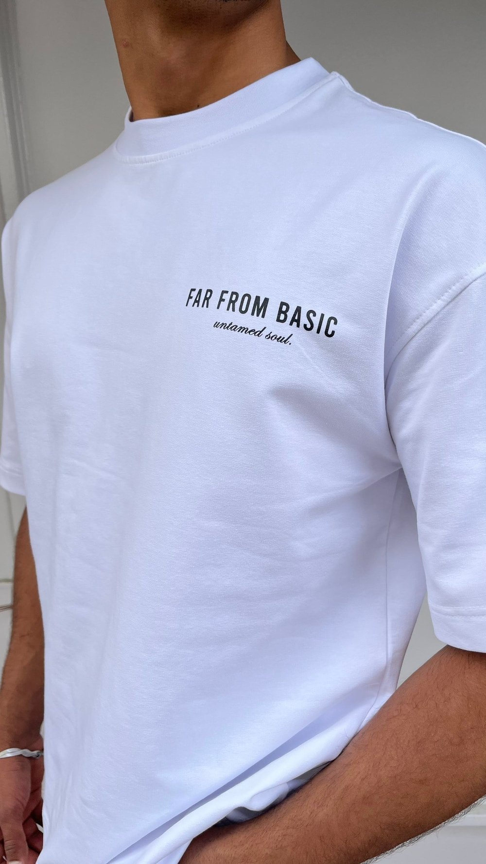 Far From Basic Oversize Beyaz T-Shirt