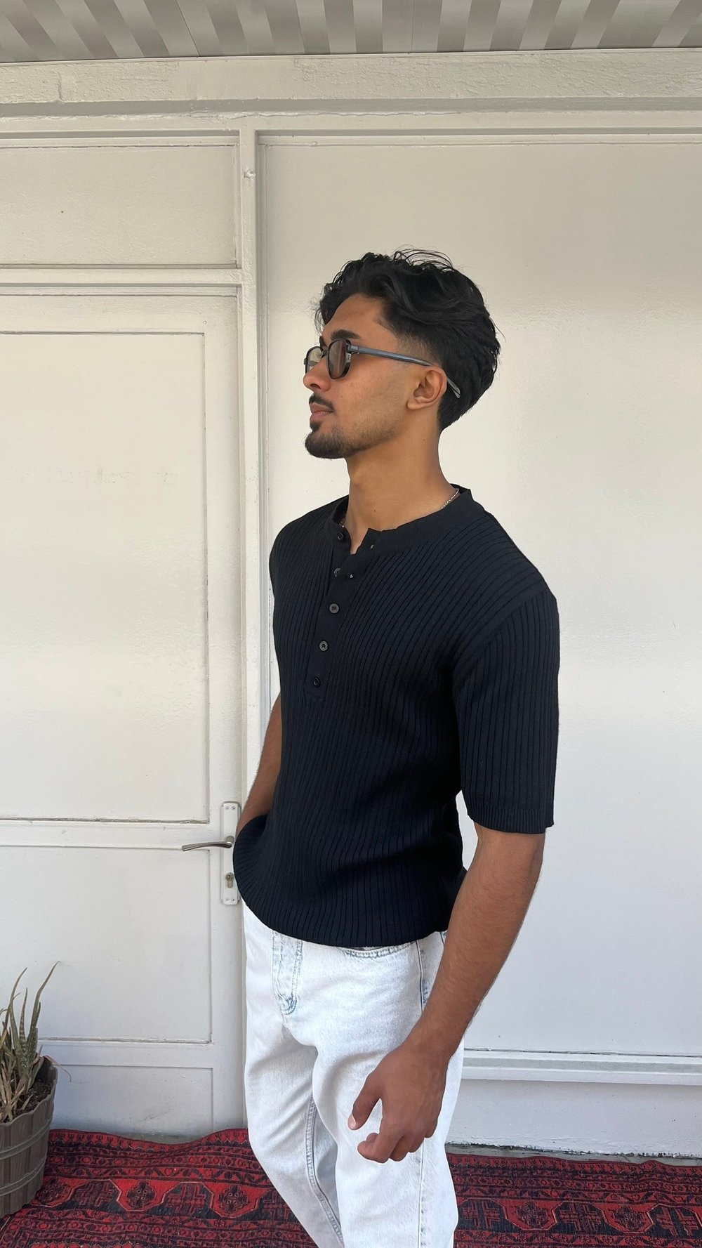 Casualment Noir Ribbed Triko T-Shirt