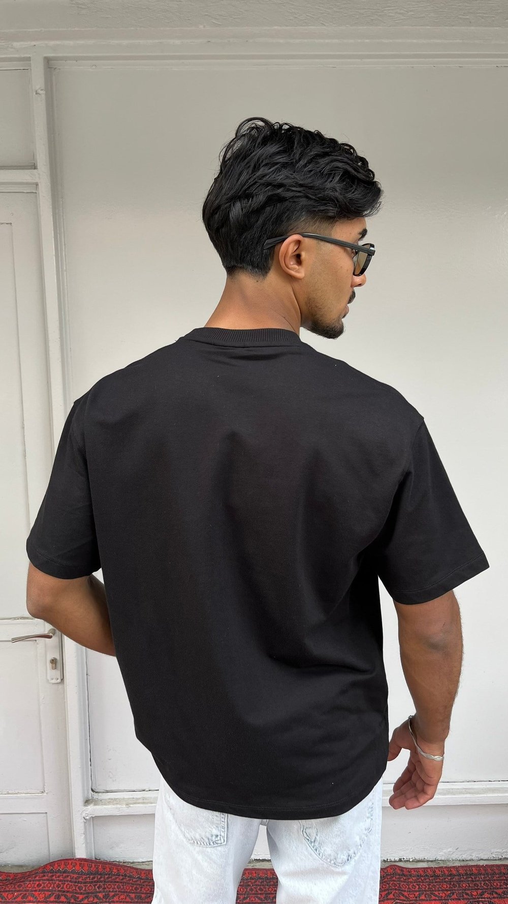 Essential Oversize Siyah T-Shirt