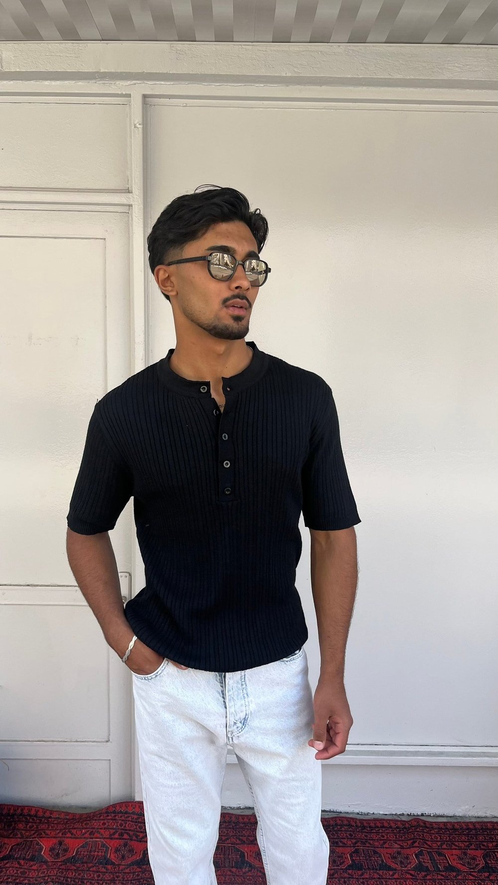 Casualment Noir Ribbed Triko T-Shirt