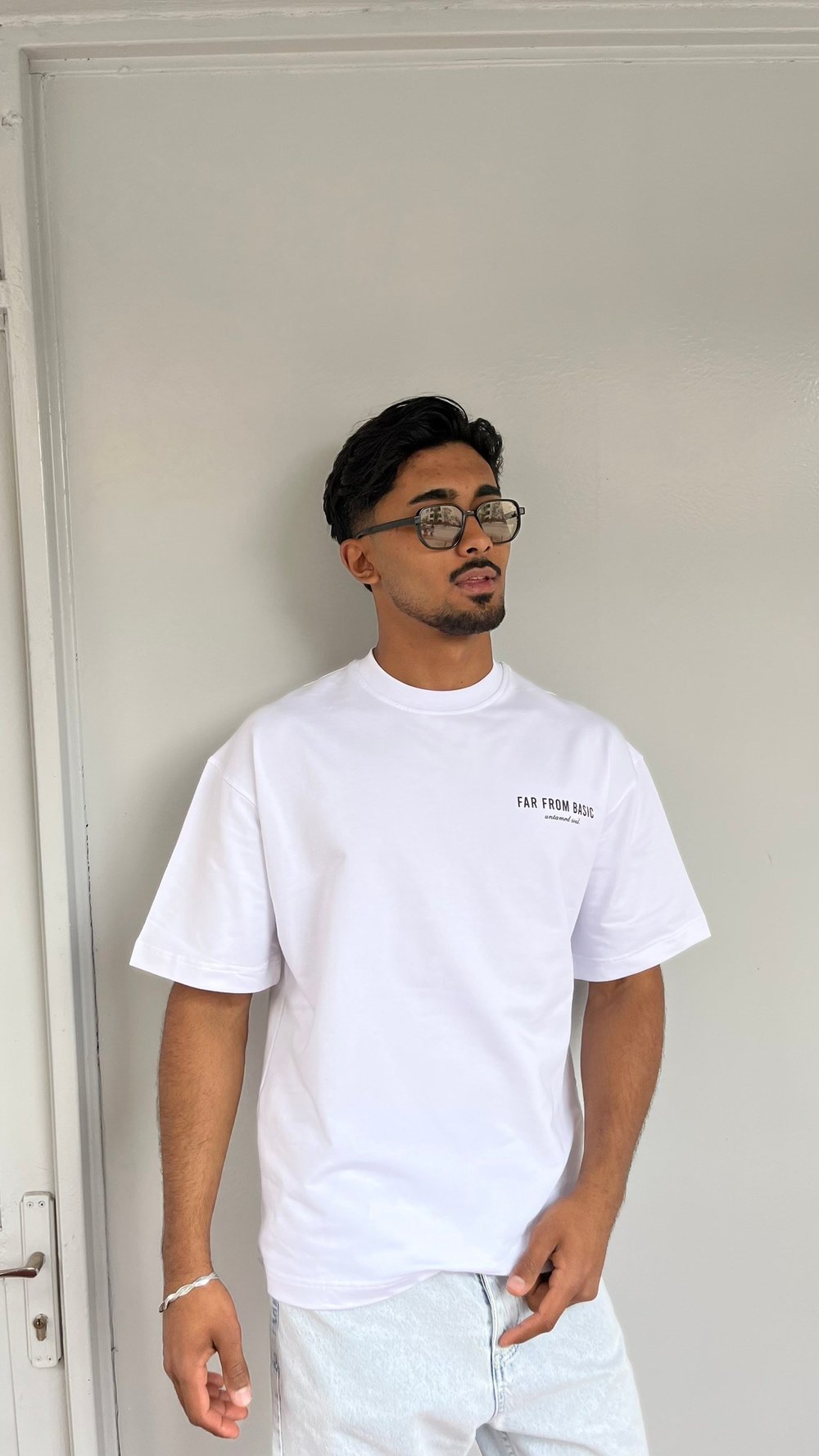 Far From Basic Oversize Beyaz T-Shirt