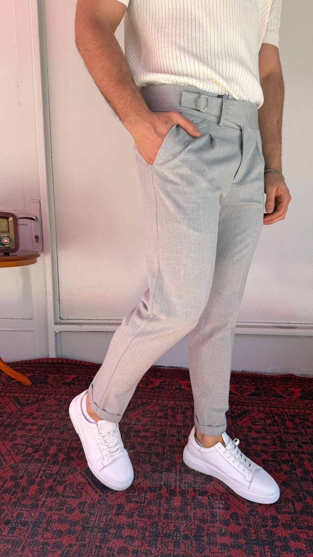 Gri Tokalı Pileli Erkek Kumaş Pantolon