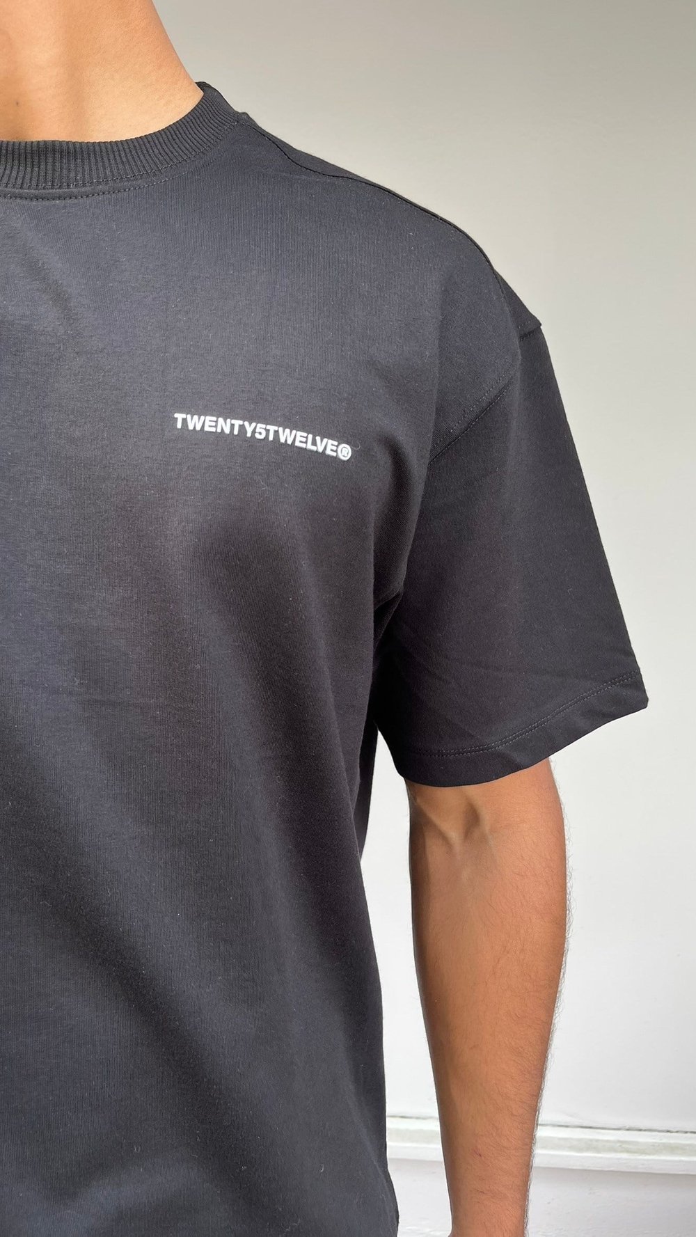 Essential Oversize Siyah T-Shirt