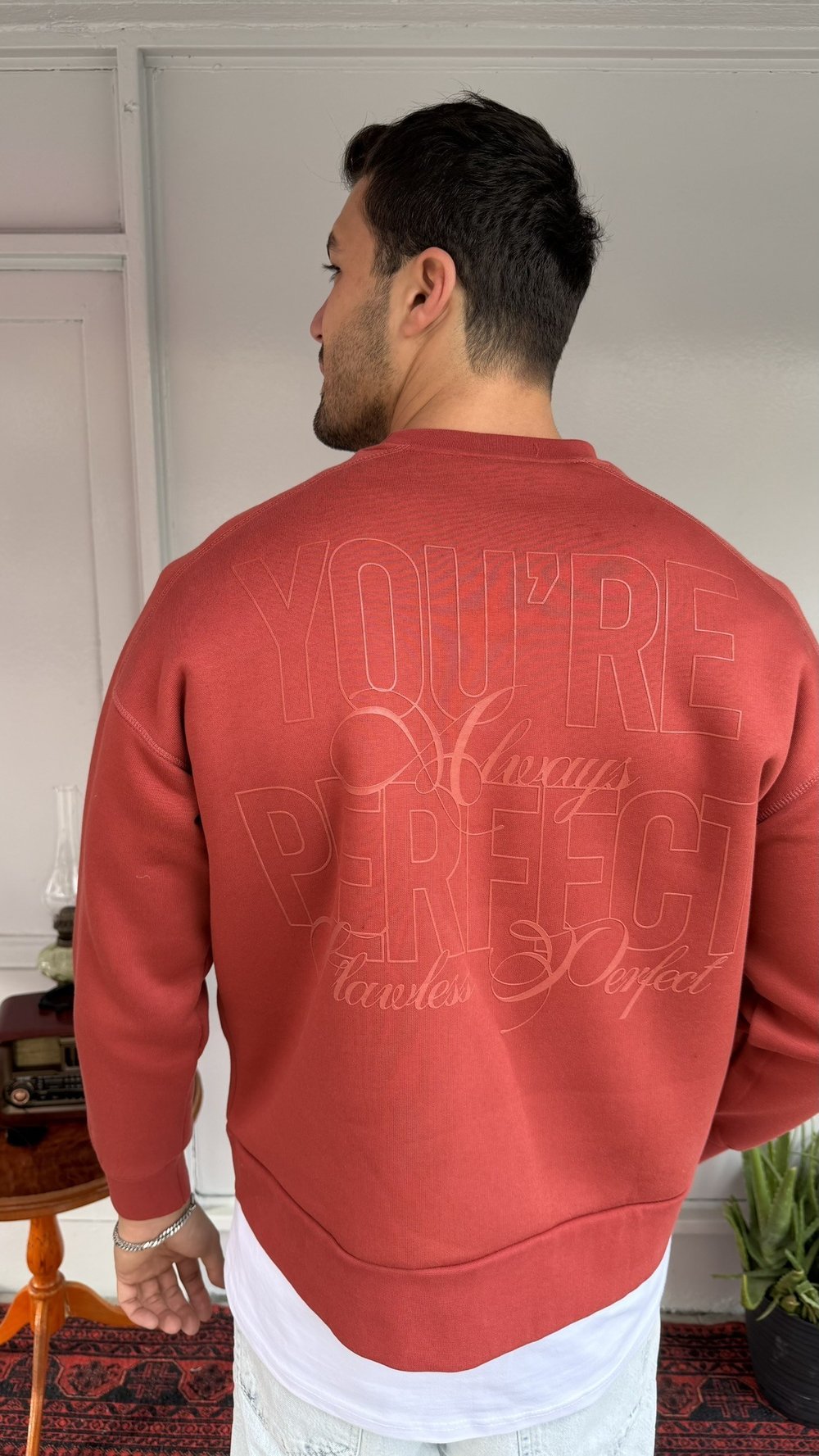 El Yazı Detay Şardonlu Oversize Sweat