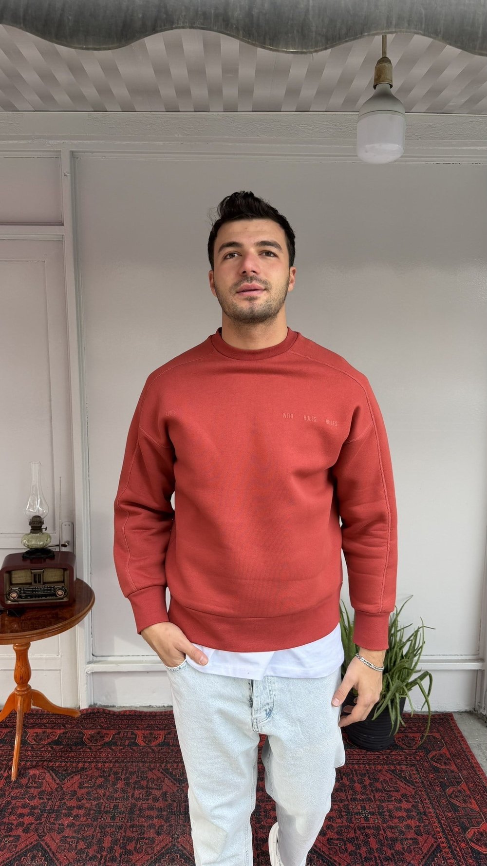 El Yazı Detay Şardonlu Oversize Sweat