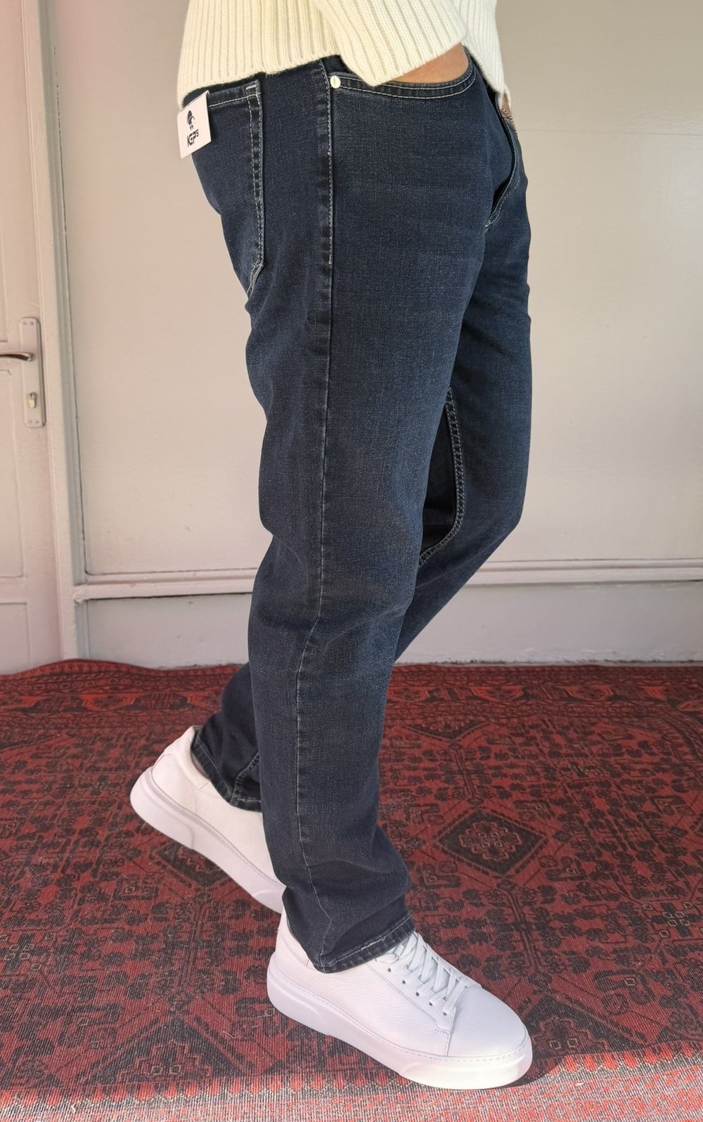 Keps Lacivert Spor Dikiş Detay Yıkamalı Regular Jean