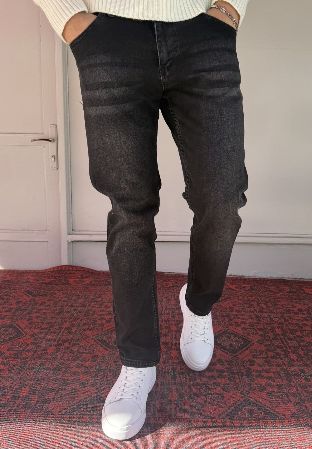 Keps Parmak Yıkamalı Siyah Regular Jean