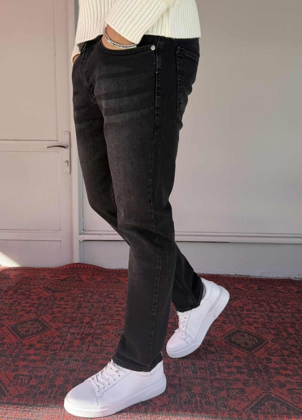 Keps Parmak Yıkamalı Siyah Regular Jean