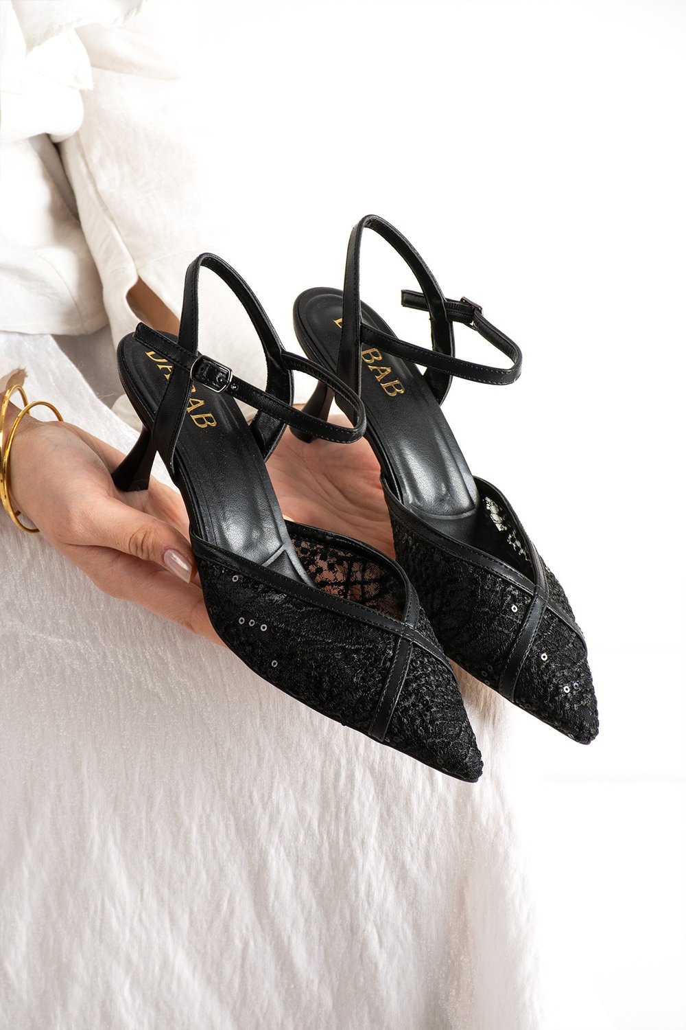 LACEVA Kadın Siyah Dantel Detaylı Sivri Burun 6 cm Topuklu Slingback Ayakkabı
