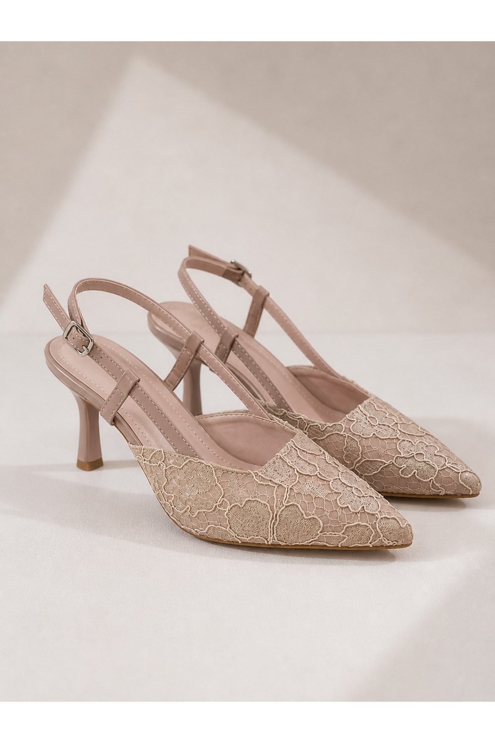 LISA Kadın Pudra Sivri Burun 7 cm Topuklu Çiçek Dantel Desenli Rugan Slingback Ayakkabı