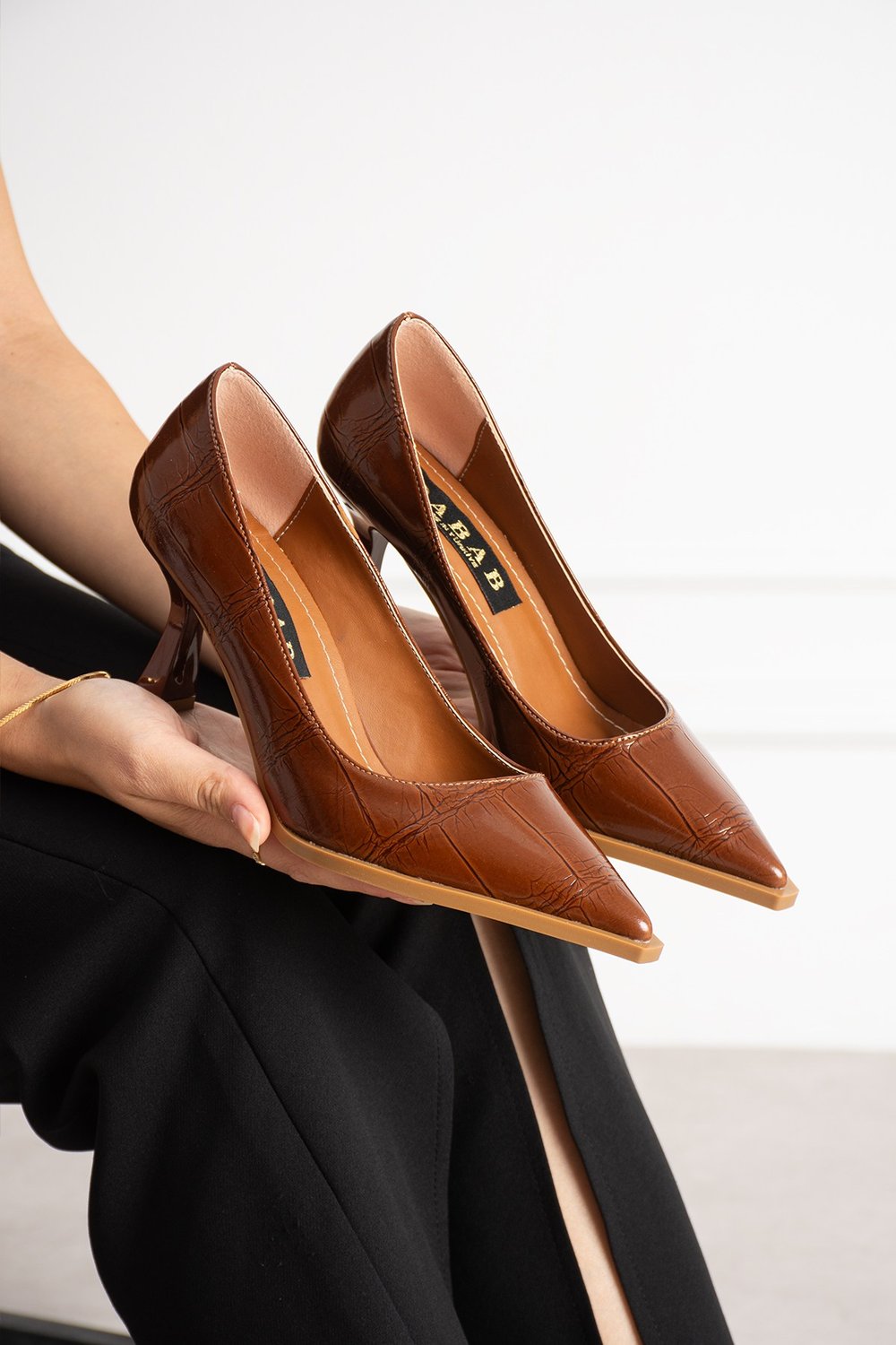 NILAY Kadın Taba Kroko Rugan Sivri Burun 7 Cm İnce Topuklu Stiletto Ayakkabı  