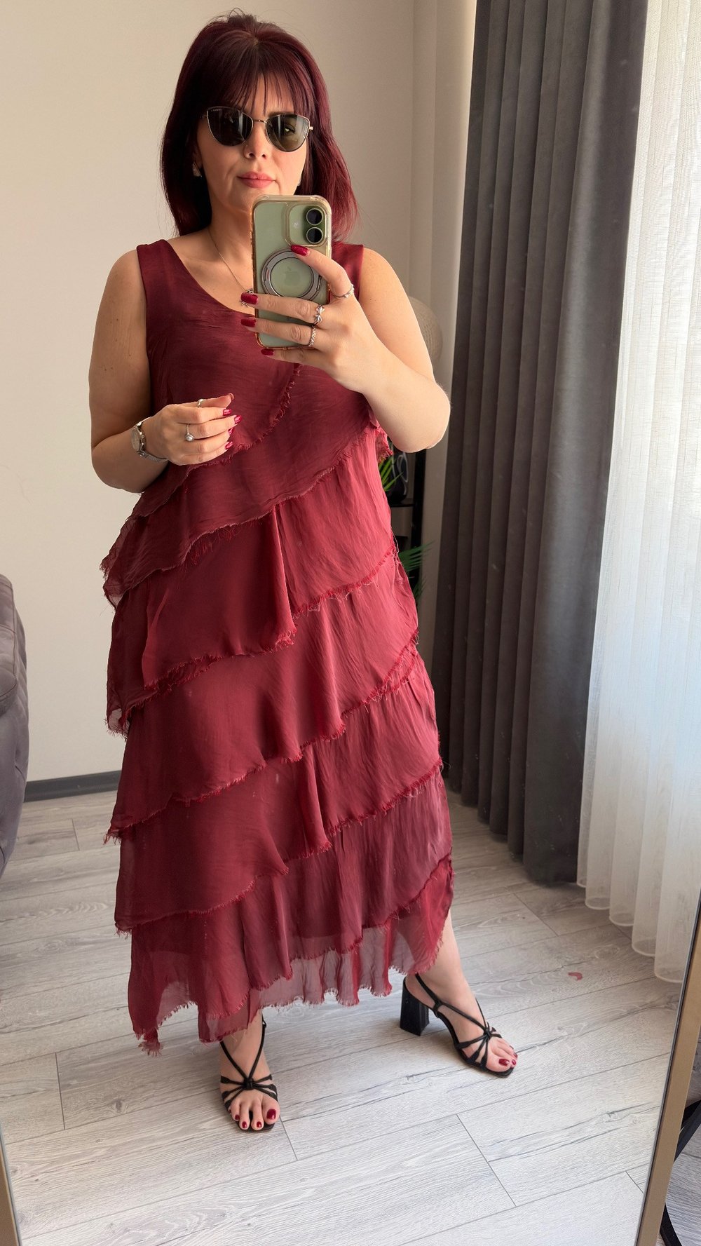 Katlı İpek Elbise