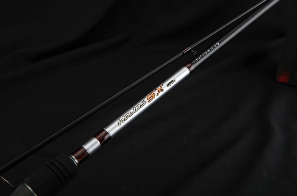 YekOutdoor Okuma Profesyonel Spin Seti Okuma Helios SX Spin 2,70cm 15-45 gr 2 Parça Spin Kamışı&Okuma Ceymar HD CHD-3000A Matt Black 7+1BB Olta Makinesi