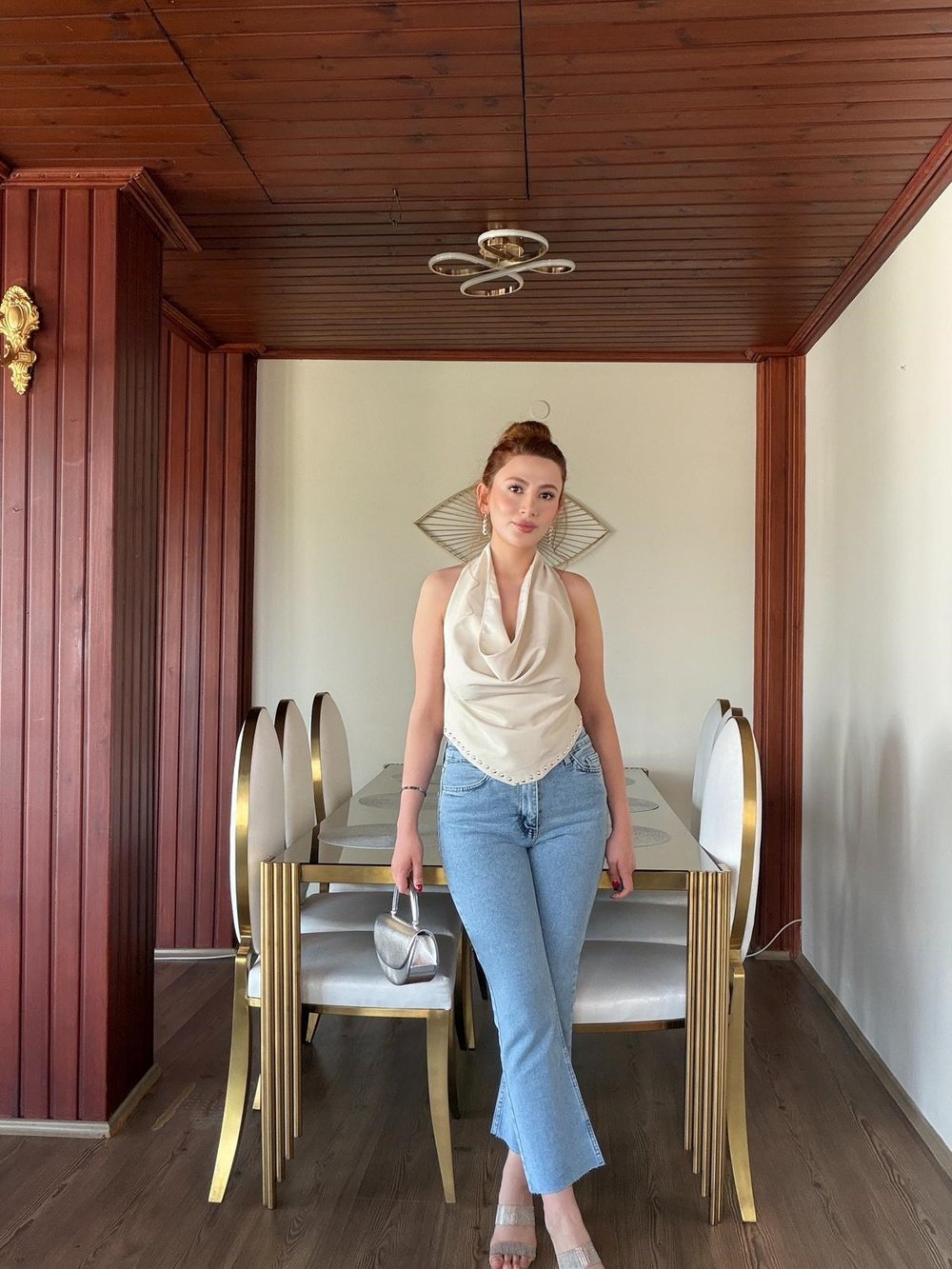 KESİK PAÇALI MAVİ JEAN