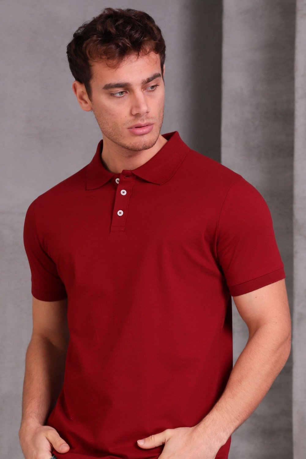 Erkek Dar Kesim Slim Fit Pamuklu Yumuşak Doku Nefes Alan Kumaş Kıvrılmaz Yaka Bordo Polo Yaka Tişört