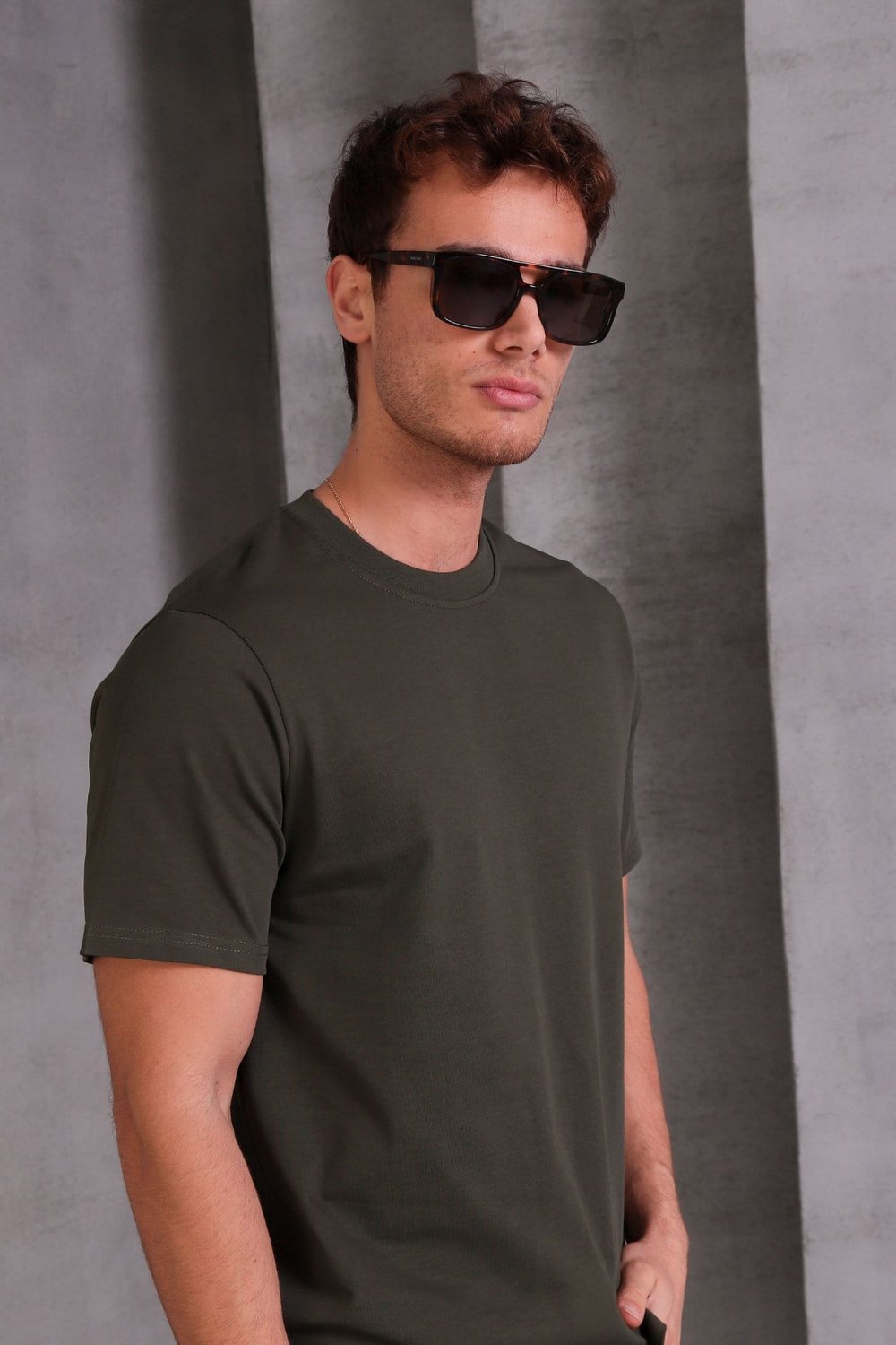 Unisex Slim Fit Dar Kesim %100 Pamuk Yumuşak Dokulu Haki Bisiklet Yaka Tişört