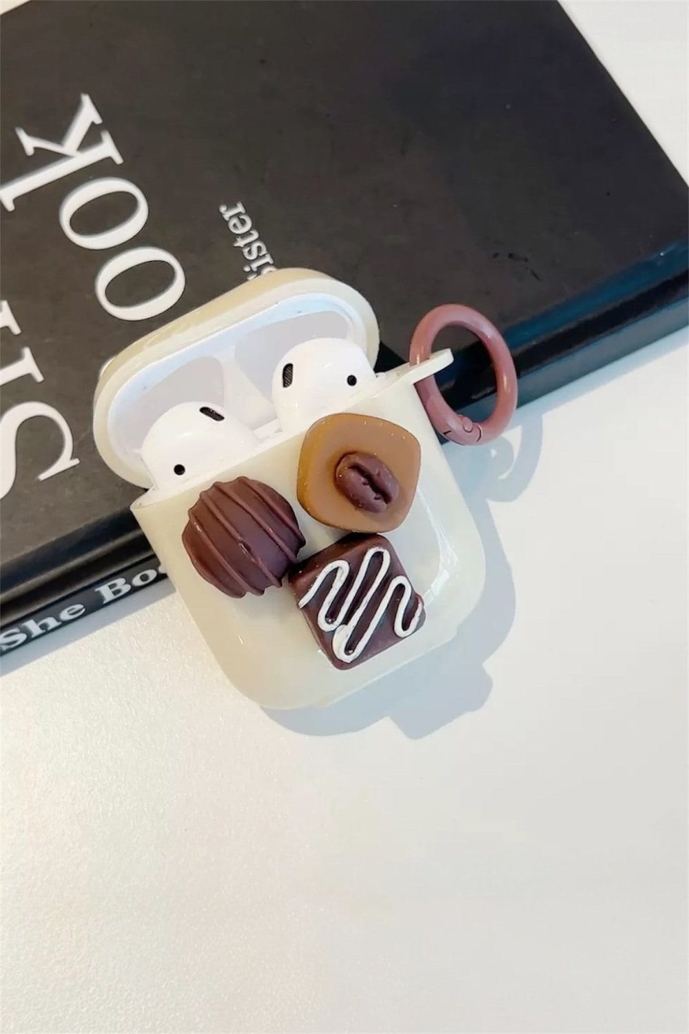 Airpods 1 ve 2. Nesil ile Uyumlu Çikolatalı Pinterest Estetiği Kore Stil Şık Koruyucu Kılıf